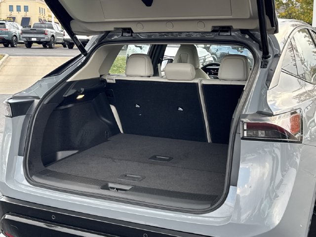Certified 2024 Nissan Ariya AWD image 23