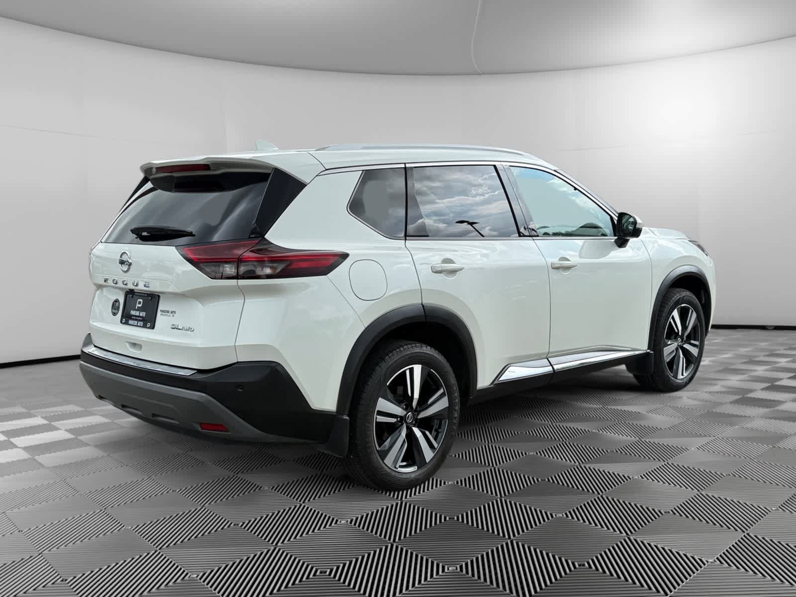 Used 2021 Nissan Rogue SL w/ Premium Package AWD/4WD image 5