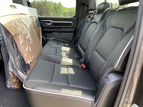 New 2026 RAM 1500 Laramie AWD/4WD image 7