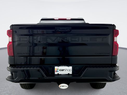 Used 2026 Chevrolet Silverado 1500 Custom Trail Boss w/ LPO, Dark Essentials Package AWD/4WD image 4