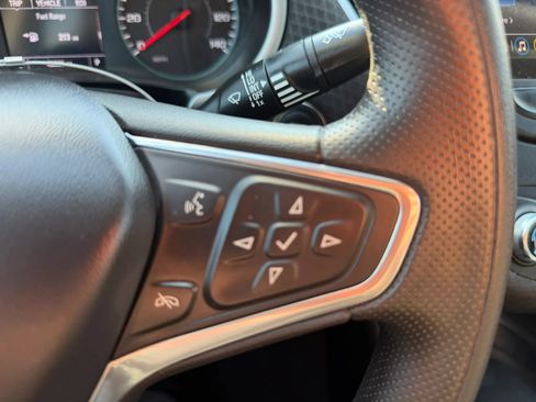 Used 2023 Chevrolet Malibu LT FWD image 20