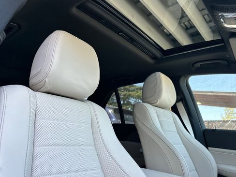 New 2026 Mercedes-Benz GLE 580 4MATIC image 55