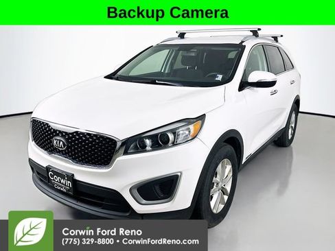 Used 2016 Kia Sorento LX AWD/4WD image 3
