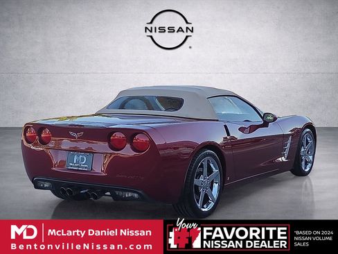 Used 2006 Chevrolet Corvette Convertible w/ Preferred Equipment Group RWD image 5