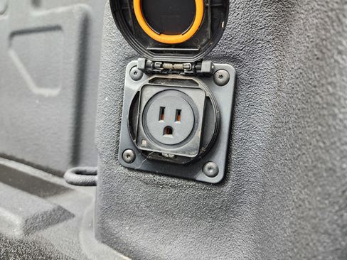 Used 2020 Chevrolet Silverado 3500 LTZ w/ LTZ Plus Package image 30