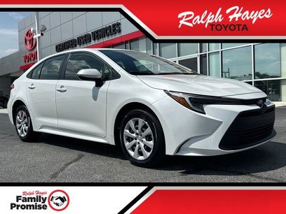 Used 2025 Toyota Corolla LE w/ Convenience Package