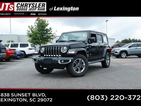 Used 2018 Jeep Wrangler Unlimited Sahara w/ Cold Weather Group AWD/4WD image 1