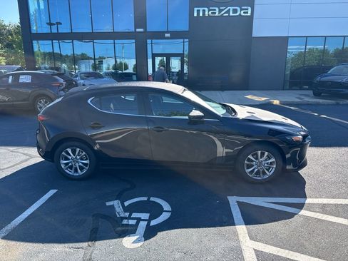 New 2026 MAZDA MAZDA3 2.5 S Hatchback FWD image 2