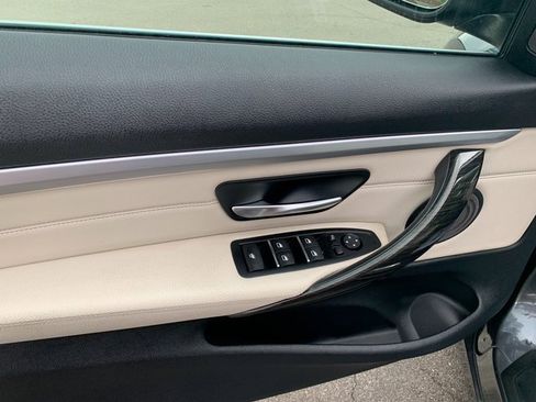 Used 2020 BMW 430i Convertible w/ Convenience Package image 12