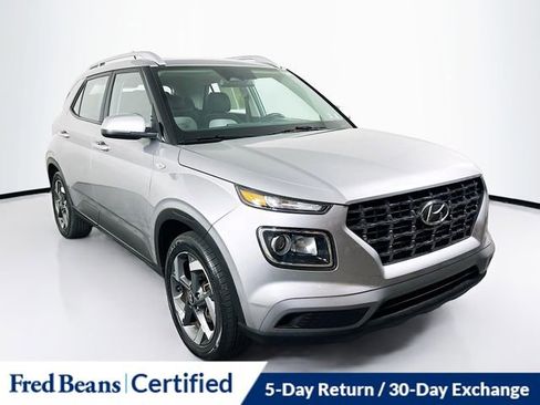 Certified 2023 Hyundai Venue SEL image 1