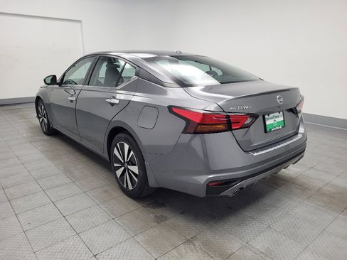 Used 2022 Nissan Altima 2.5 SV w/ SV Premium Package FWD image 5
