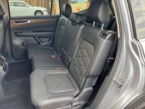 Used 2026 Volkswagen Atlas SE FWD image 42