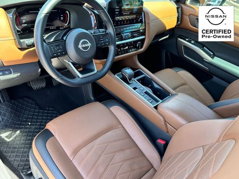 Certified 2025 Nissan Pathfinder Platinum FWD image 16