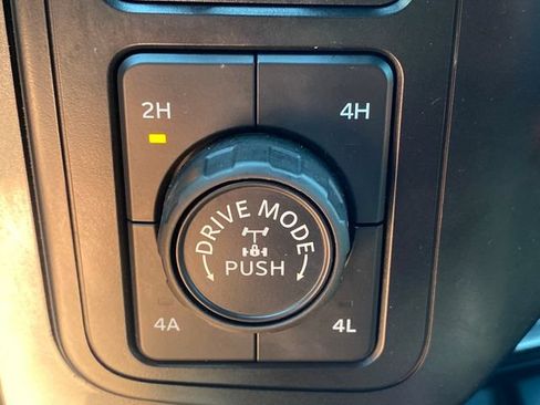 Used 2023 Ford F150 Lariat w/ Equipment Group 502A High AWD/4WD image 31