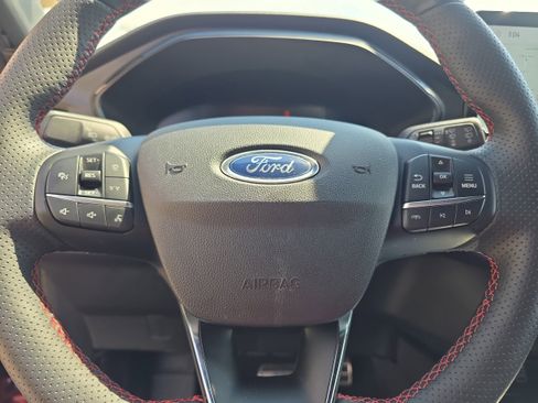 Used 2024 Ford Escape ST-Line w/ Tech Pack #1 AWD/4WD image 14