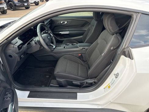 Used 2024 Ford Mustang Coupe image 16