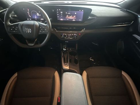Used 2025 Buick Envista Sport Touring w/ Advanced Safety Package FWD image 24