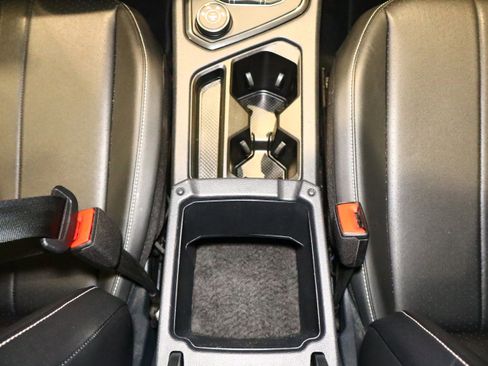 Used 2023 Volkswagen Tiguan SE image 28