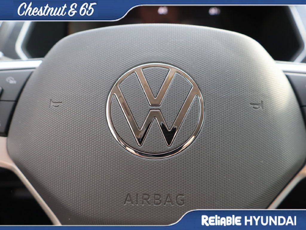 Used 2023 Volkswagen Tiguan SE FWD image 28