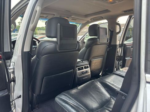 Used 2013 Lexus LX 570 4WD w/ Luxury Pkg w/Pre-crash image 14