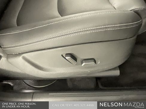 Used 2026 Genesis GV70 2.5T image 28