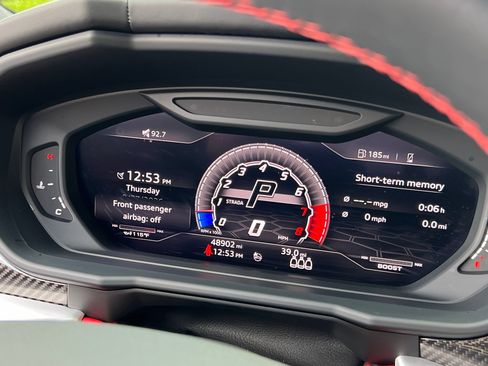 Used 2020 Lamborghini Urus AWD/4WD image 29