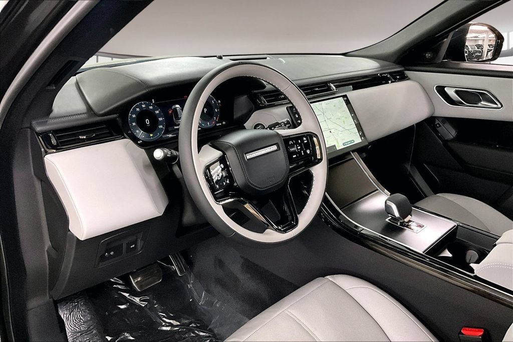 New 2026 Land Rover Range Rover Velar Dynamic SE AWD/4WD image 7