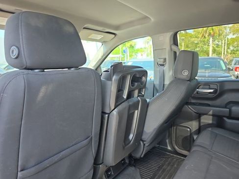 Used 2022 Chevrolet Silverado 1500 Custom image 13