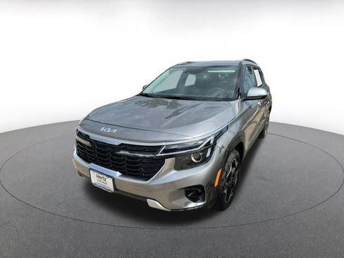Used 2025 Kia Seltos S FWD image 4