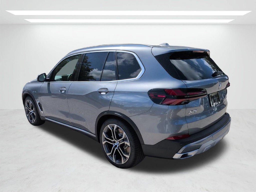 New 2026 BMW X5 xDrive50e w/ Premium Package AWD/4WD image 6