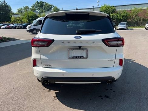 Used 2024 Ford Escape ST-Line w/ Tech Pack #1 AWD/4WD image 6