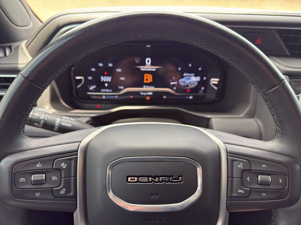 Used 2024 GMC Yukon Denali AWD/4WD image 20