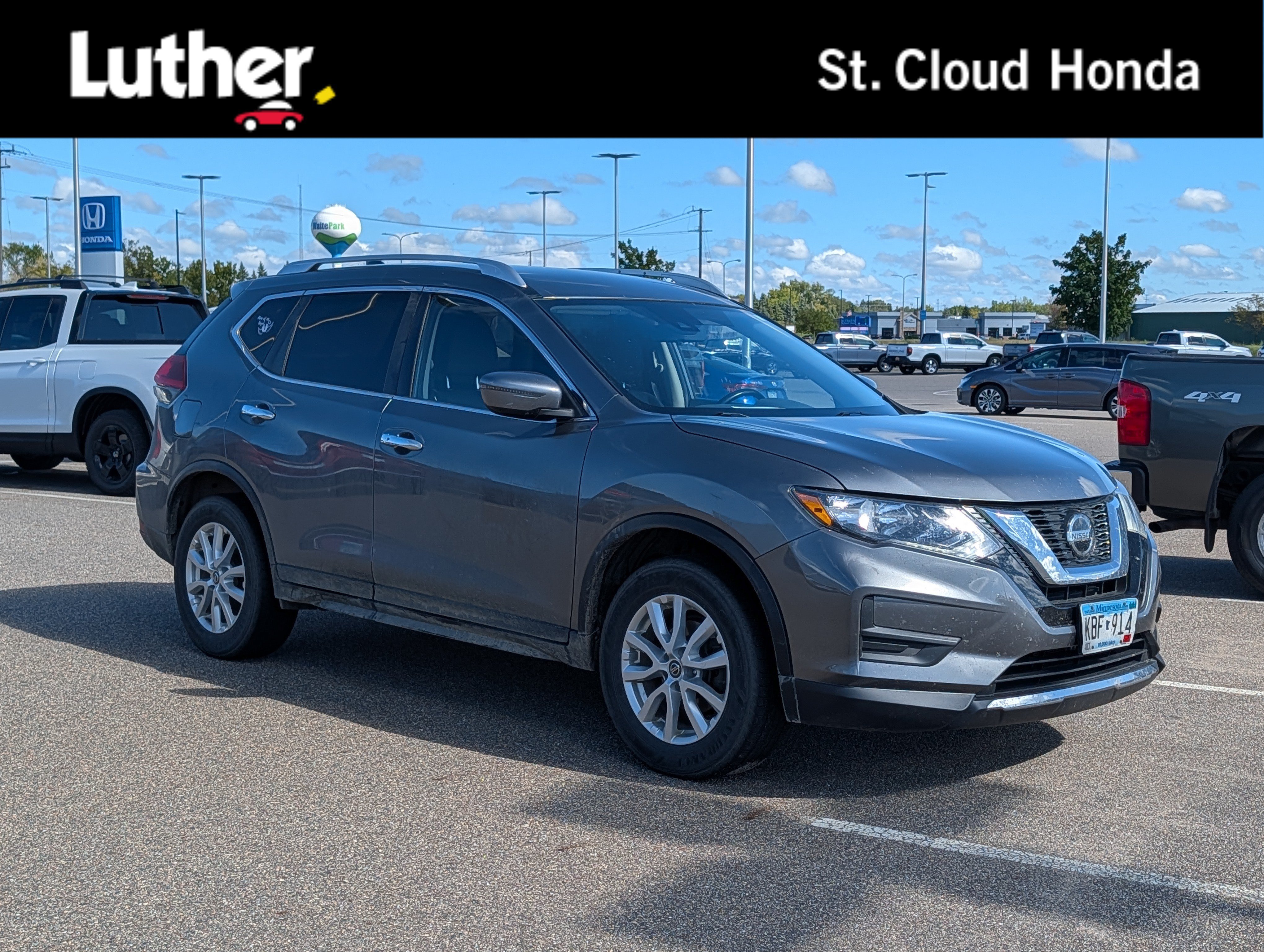 Used 2020 Nissan Rogue SV AWD/4WD image 1