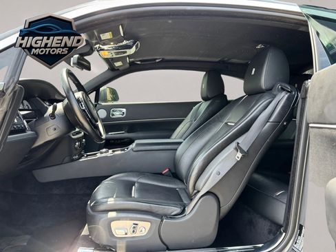 Used 2016 Rolls-Royce Wraith image 10