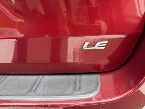 Used 2011 Toyota Sienna LE image 41