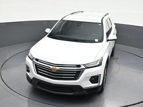 Used 2023 Chevrolet Traverse LT FWD image 23