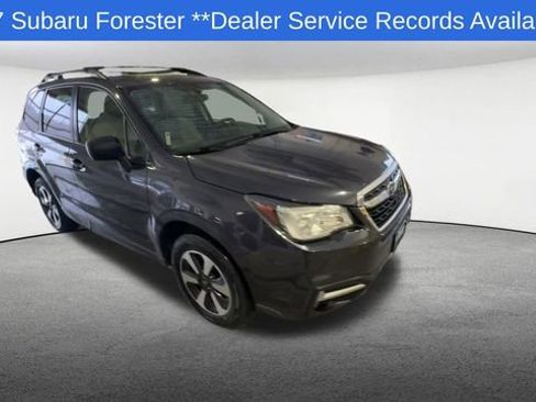 Used 2017 Subaru Forester 2.5i Premium w/ All-Weather Package image 2