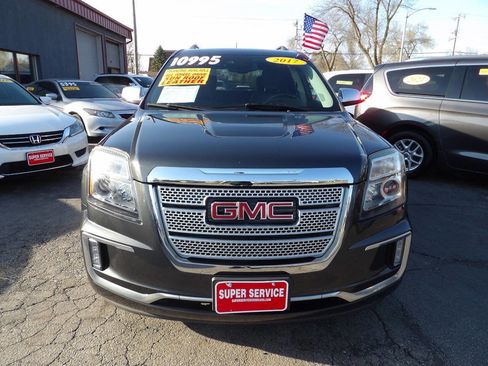 Used 2017 GMC Terrain Denali AWD/4WD image 2