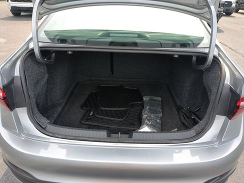 Used 2023 Volkswagen Jetta SE w/ Panoramic Sunroof Package FWD image 30
