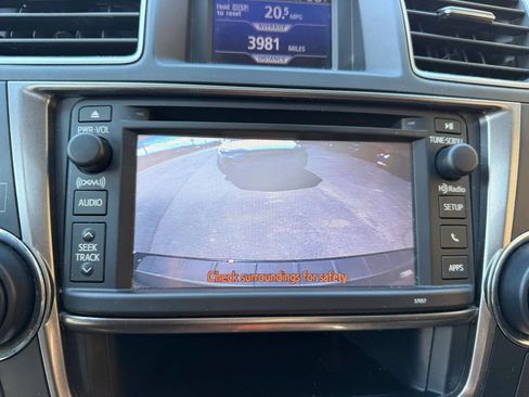 Used 2013 Toyota Highlander Limited image 15