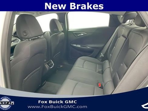 Used 2022 Chevrolet Malibu LT image 33