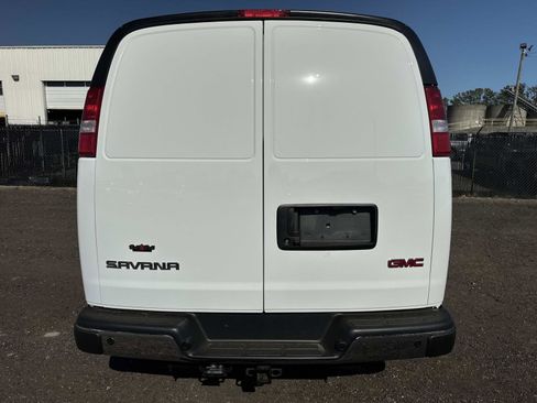 New 2026 GMC Savana 2500 Extended w/ Driver Convenience Package RWD image 4