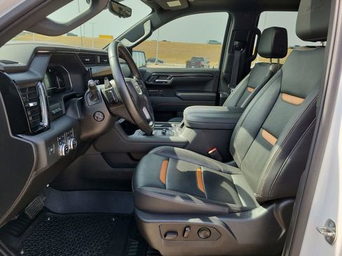 Certified 2023 GMC Sierra 1500 AT4 w/ Technology Package image 19