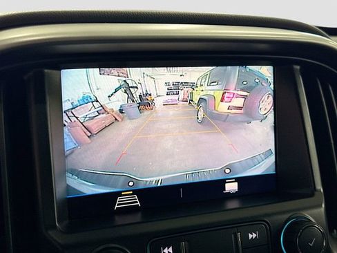 Used 2021 Chevrolet Colorado LT w/ LT Convenience Package image 14