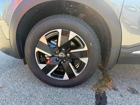 New 2026 Nissan Kicks SV w/ SV Premium Package image 13