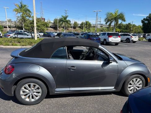 Used 2019 Volkswagen Beetle 2.0T S FWD image 4