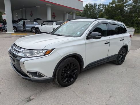 Used 2018 Mitsubishi Outlander LE AWD/4WD image 8