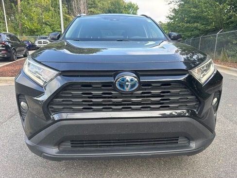 Used 2019 Toyota RAV4 XLE AWD/4WD image 10