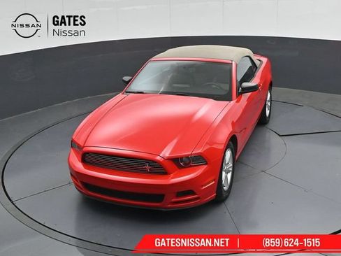 Used 2014 Ford Mustang Convertible w/ Equipment Group 102A RWD image 37