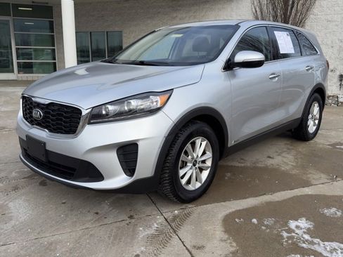 Used 2019 Kia Sorento LX image 7
